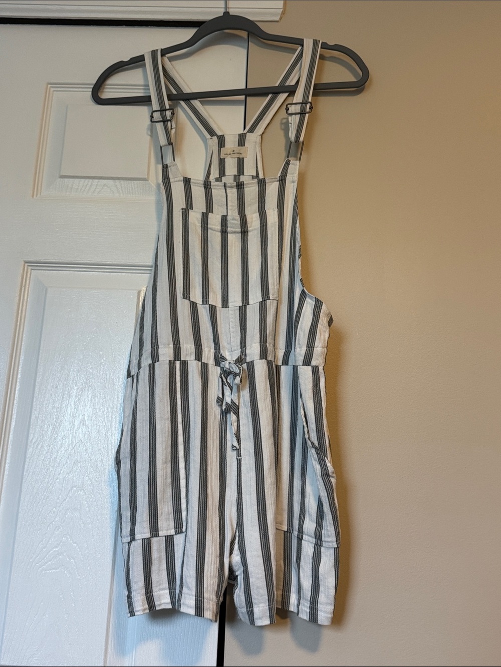 Thread & Supply Gray Striped Tie-Waist Short Overalls